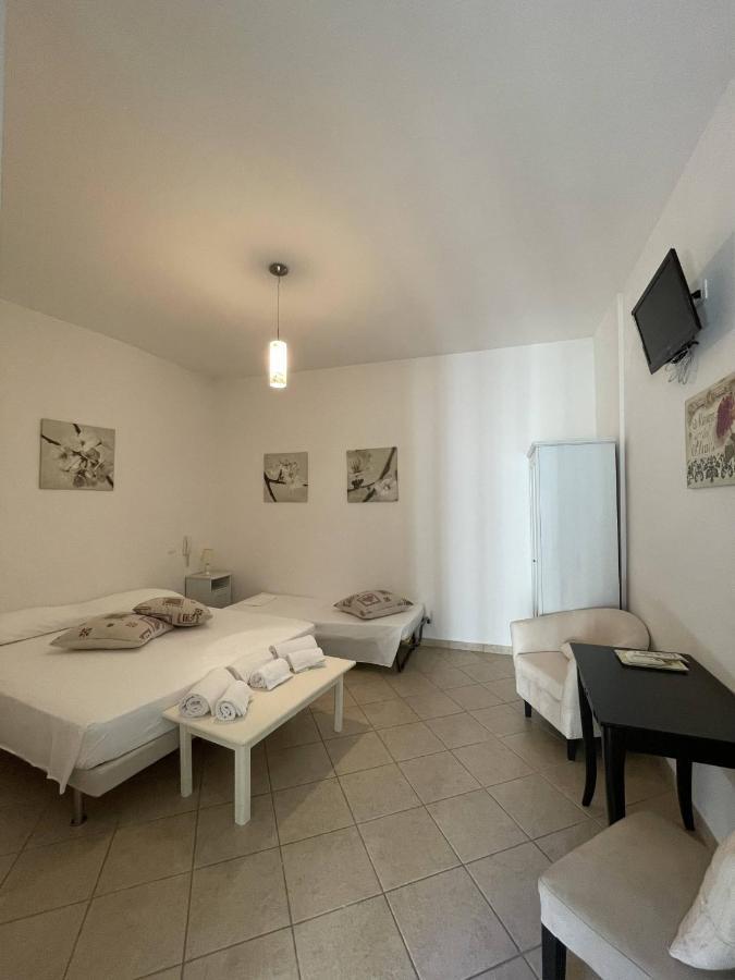 Book And Bed Bed & Breakfast Maglie Bagian luar foto