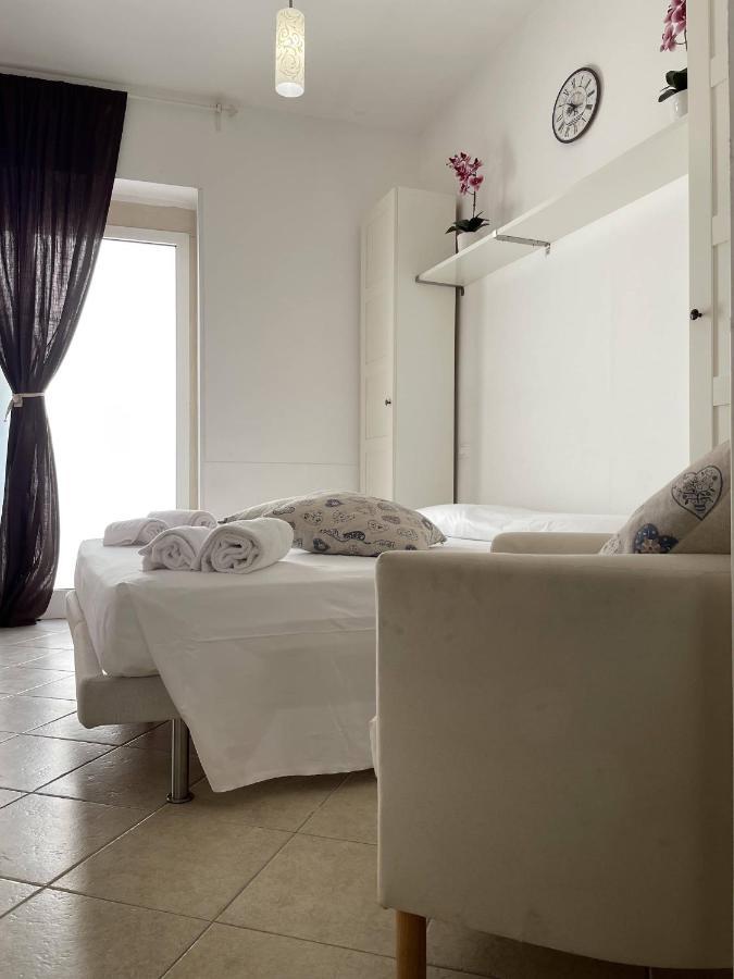 Book And Bed Bed & Breakfast Maglie Bagian luar foto